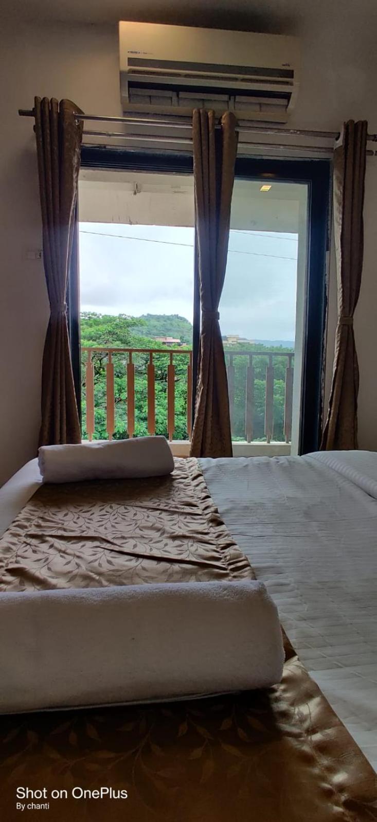 Indus Valley Resort Lonavala Buitenkant foto